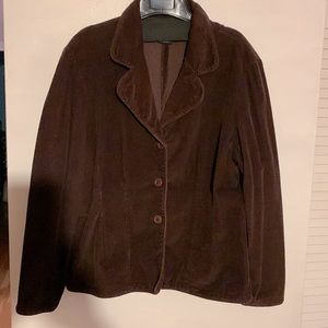Corduroy blazer In chocolate by David Paul is in great condition in size XL.